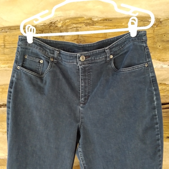 Talbots Dark Wash Straight Leg Stretch Jeans Size 14 - Picture 2 of 5